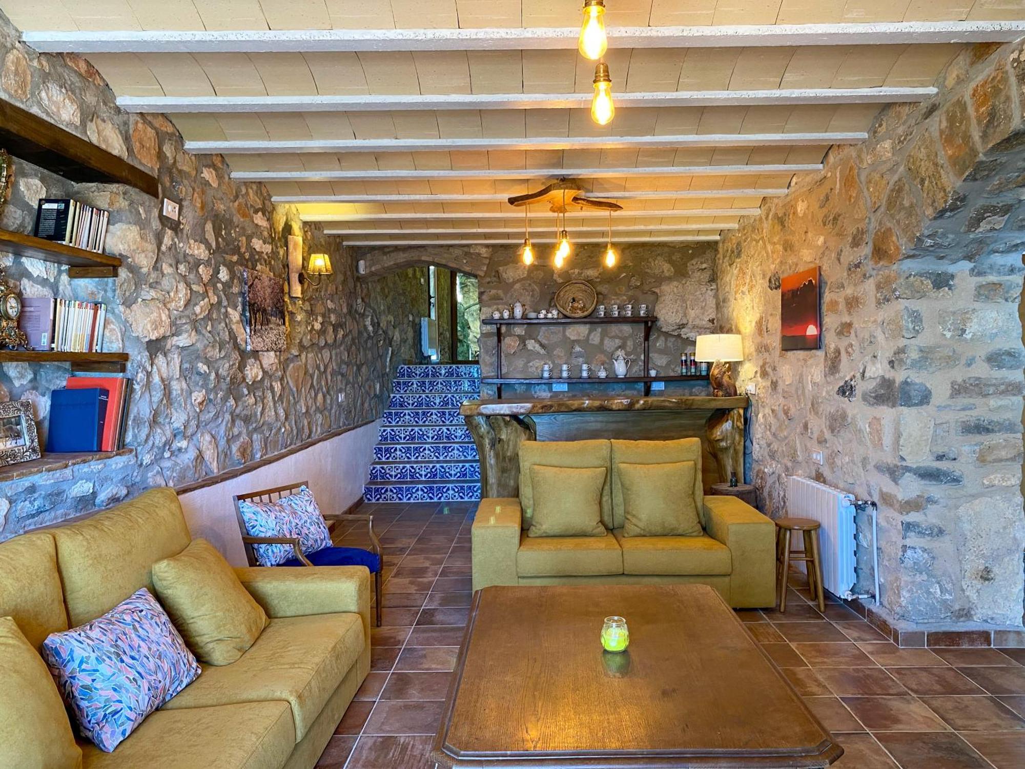 كابانيس La Cueva De Miravet - Villa De Lujo En La Cima De La Montana Con Vistas Al Mar المظهر الخارجي الصورة