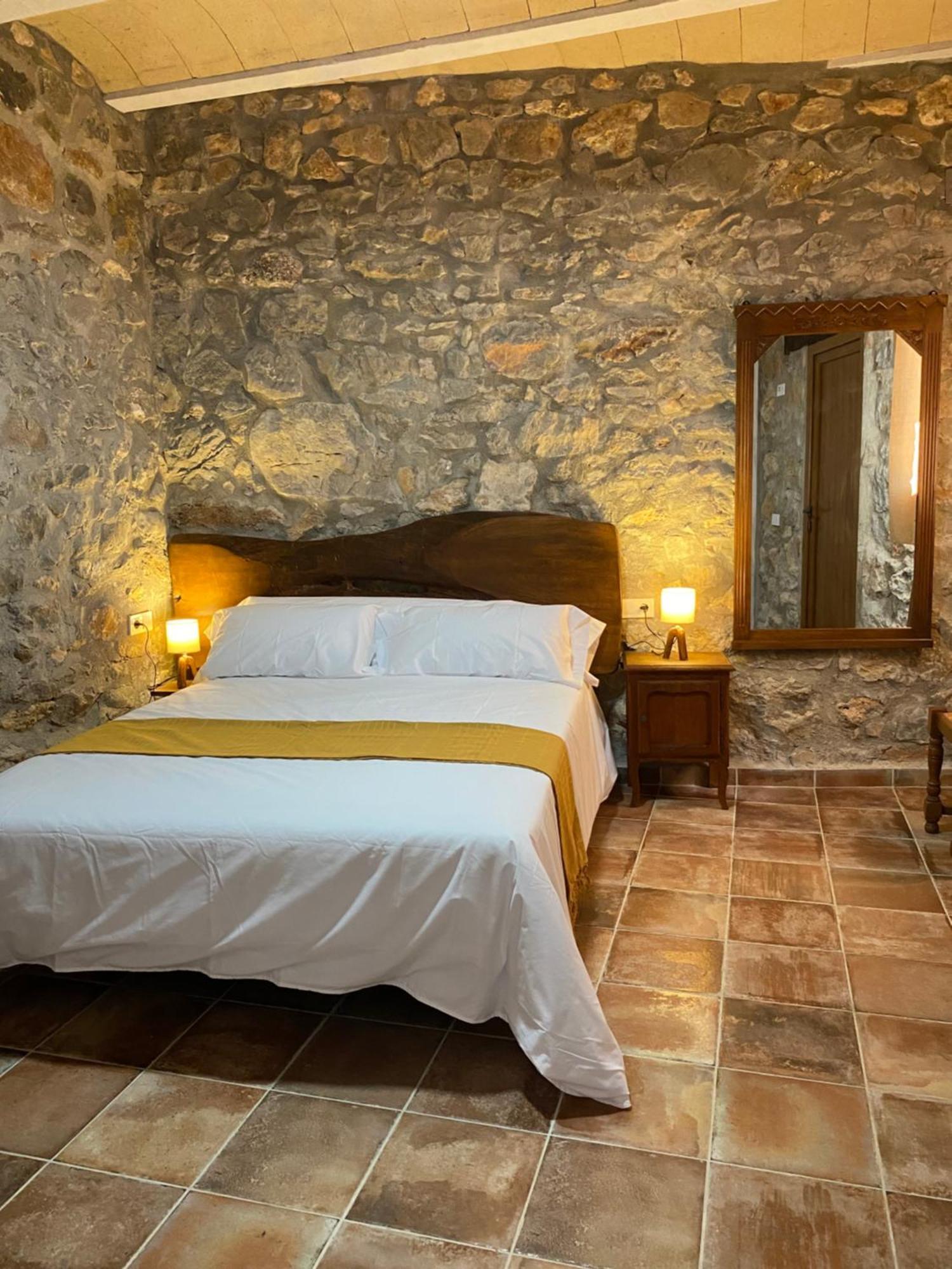 كابانيس La Cueva De Miravet - Villa De Lujo En La Cima De La Montana Con Vistas Al Mar المظهر الخارجي الصورة