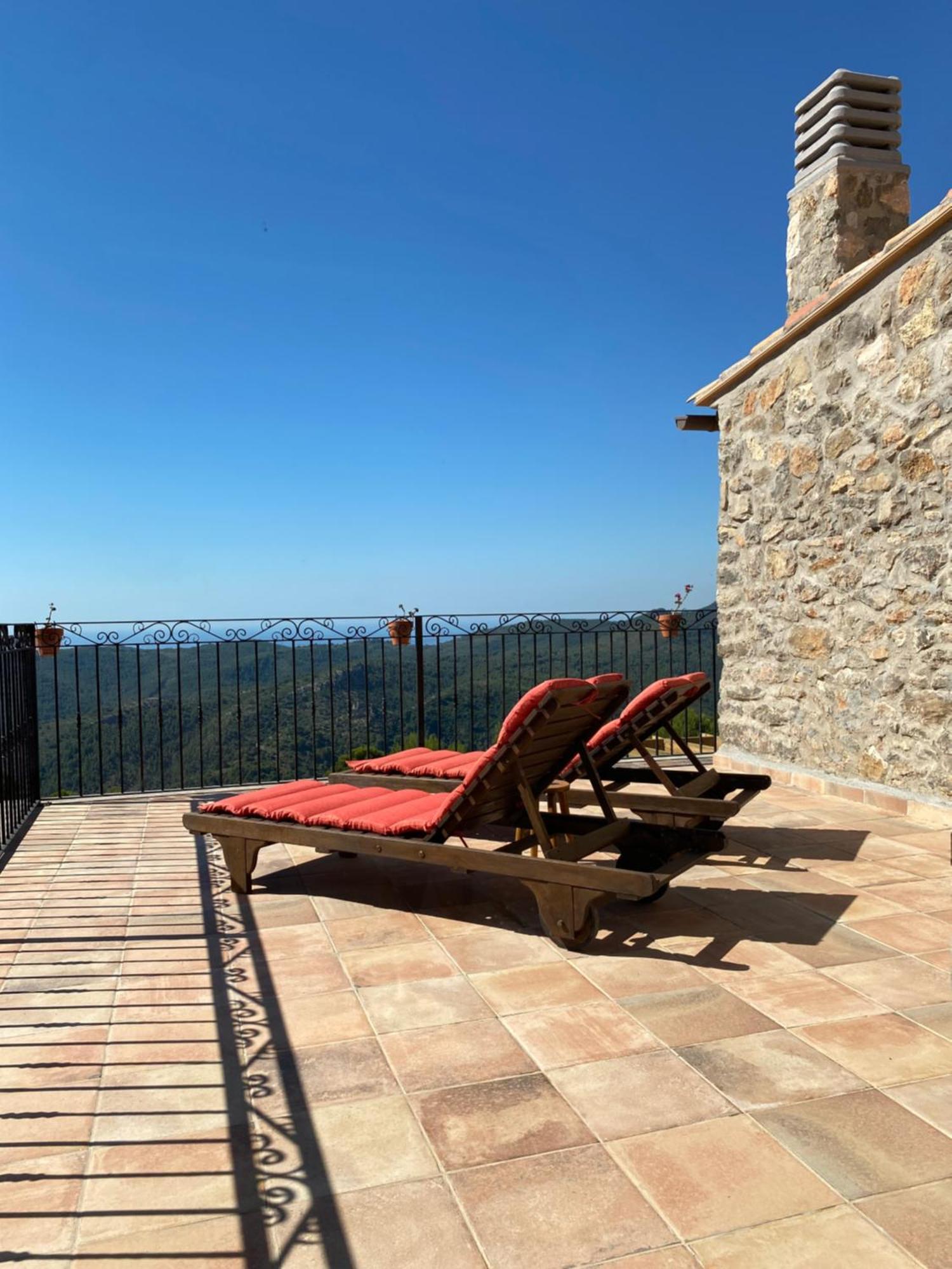 كابانيس La Cueva De Miravet - Villa De Lujo En La Cima De La Montana Con Vistas Al Mar المظهر الخارجي الصورة
