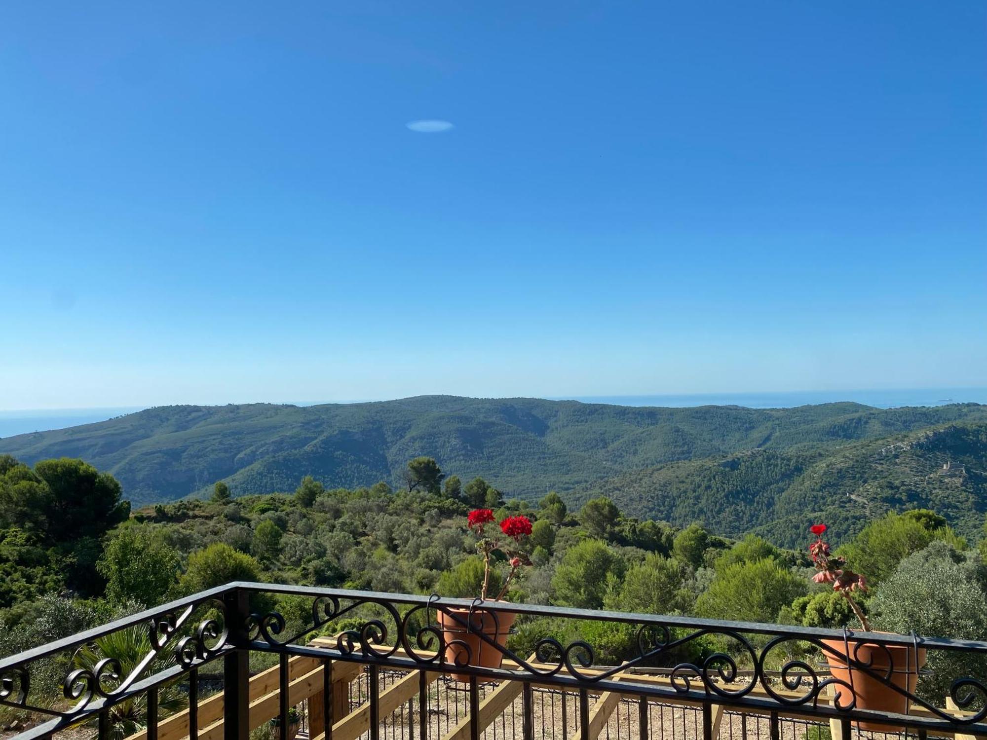 كابانيس La Cueva De Miravet - Villa De Lujo En La Cima De La Montana Con Vistas Al Mar المظهر الخارجي الصورة